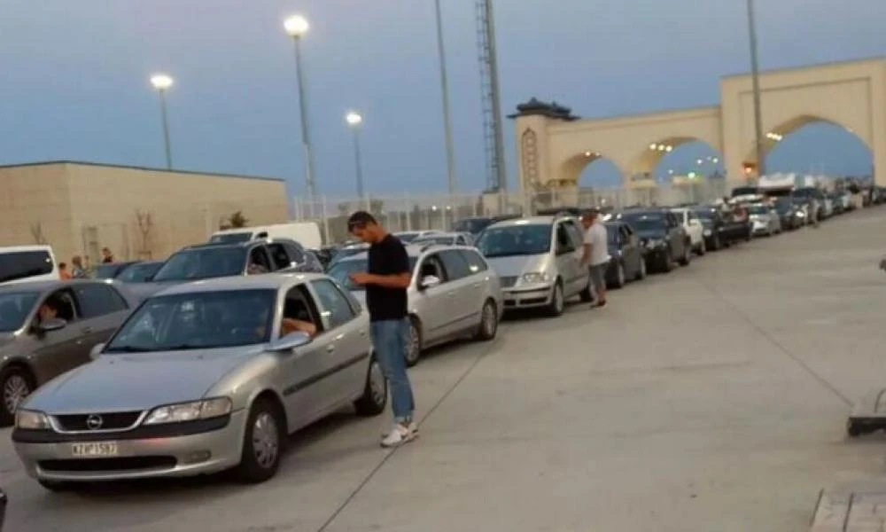 Έβρος: Ουρές οχημάτων με Τούρκους εκδρομείς που ονειρεύονταν ένα Σαββατοκύριακο στην Ελλάδα